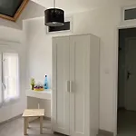 Oda ve Kahvaltı Maison Mama Neko Pontorson
