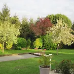 Maison Mama Neko Oda ve Kahvaltı Pontorson
