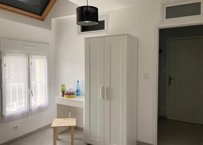 Nocleg ze śniadaniem Maison Mama Neko Pontorson